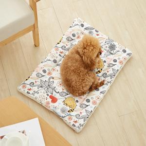 Breathable Small Pet Blanket Fleece Polyester Reversible Thick Warm Throw