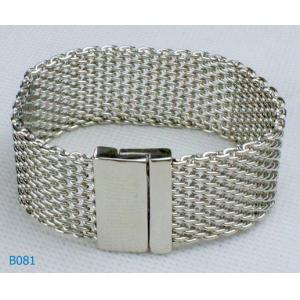 Elegant designs and excellent finishing Alloy + Metal Jewelry Metal Bangles