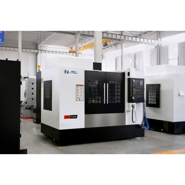 VMC1160 BT40 8000RPM Spindle Vertical Machining Center Customizable for Steel Casting