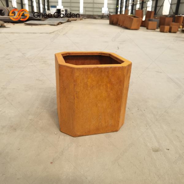 Buy Laser Cut Metal Polygonal Decorative Outdoor Flower Pots 2cm Thick at wholesale prices