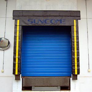 8 mm Thickness Outside Industrial Dock Levelers 25000-40000LBS Capacity