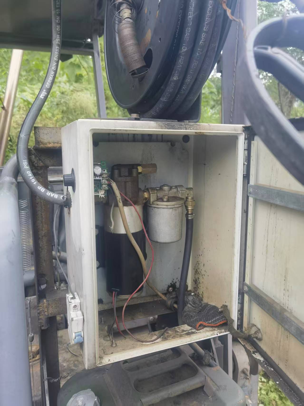 APOLLO Diesel Automatic Sprayer Universal Diesel Sprayer for Asphalt Paver Spare Parts