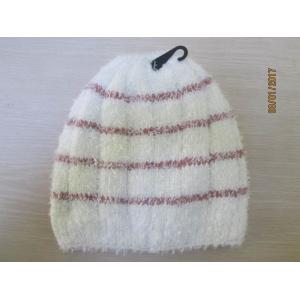 Classic hat for ladies--100% acrylic yarn--with fleece lining