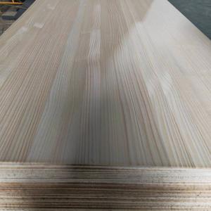 China 2440x1220mm Customized Traditional Style Solid Wood Board Radiata Pine Board on sale