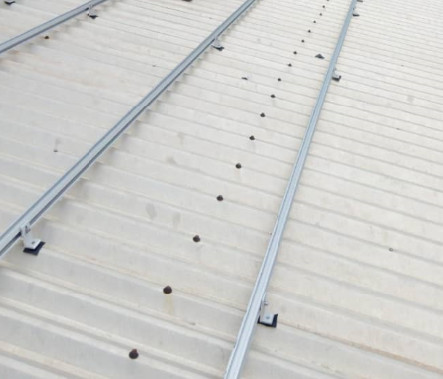 Anodized Aluminum SUS304 Solar Roof Mounting Systems