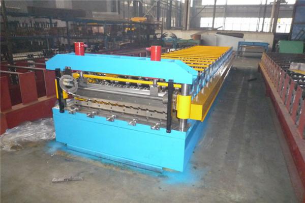 Buy Manual Decoiler Liner Panel Profile Roll Forming Machine 5.5kw Drive By Chain at wholesale prices