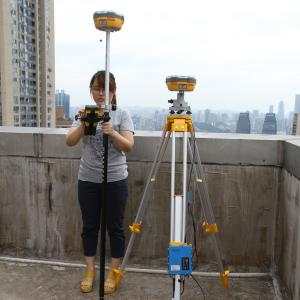 China Professional GNSS RTK GPS Geomatic Surveying And Engineering Surveying System on sale