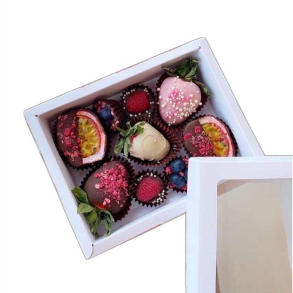 Buy Folded White Strawberry Chocolate Container Box Packing With Clear Window at wholesale prices
