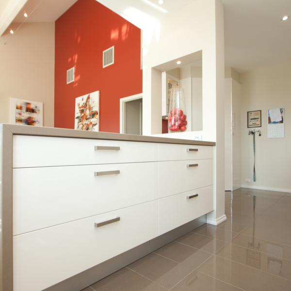 White Lacquer Complete Kitchen Cabinet Modern Handle MDF High Gloss