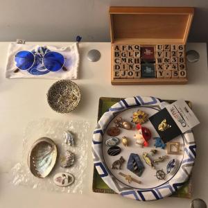 Therapy Round Blue Lens Sunglasses Against UVA UVB Rays