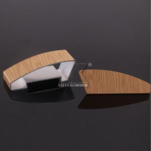 Ajustable Aluminium Handrail Profiles OEM Customize Length Light Wood Grain
