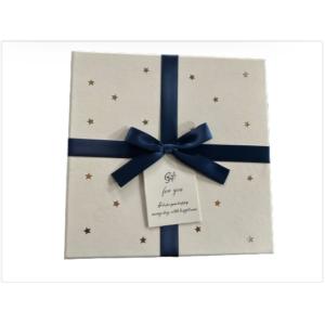 Quality Jewelry Custom Square Delicate Patterned Gift Box With Bow for sale
