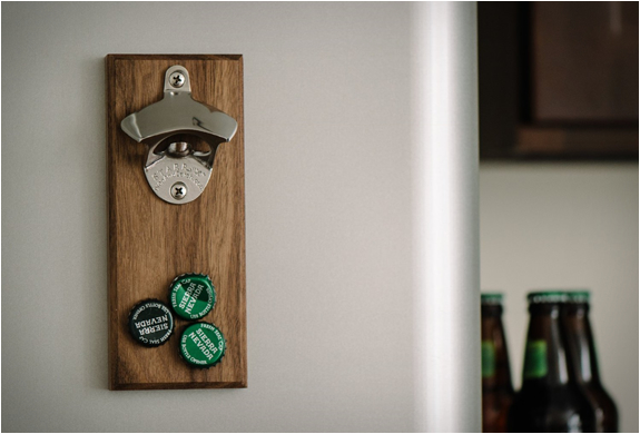 Permanent Type Magnetic Cap Catcher Metal Beer Bottle Opener Small Size