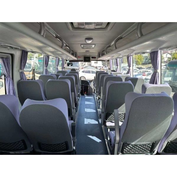 Second Hand Yutong Commuter Bus 33 Seats Euro 3 Passenger Transportation