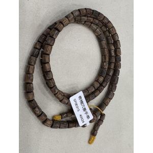 Quality Round Agar Wood Bracelet Printing Acceptable Luxurious Velvet Pouch Packaging for sale