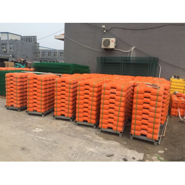 Gold coast Temporary Fencing panels for sale 2100mm x 2400mm OD 32 x 1.40mm good price send hand temp fencing for sale