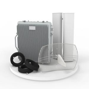 WCDMA AC240V Cell Phone Signal Repeater 2600MHz 33dBm 2W Tri Band