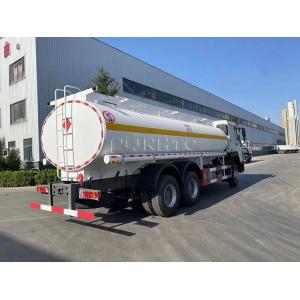 6x4 20000L Sinotruk Howo Tanker Truck 371hp LHD Driving