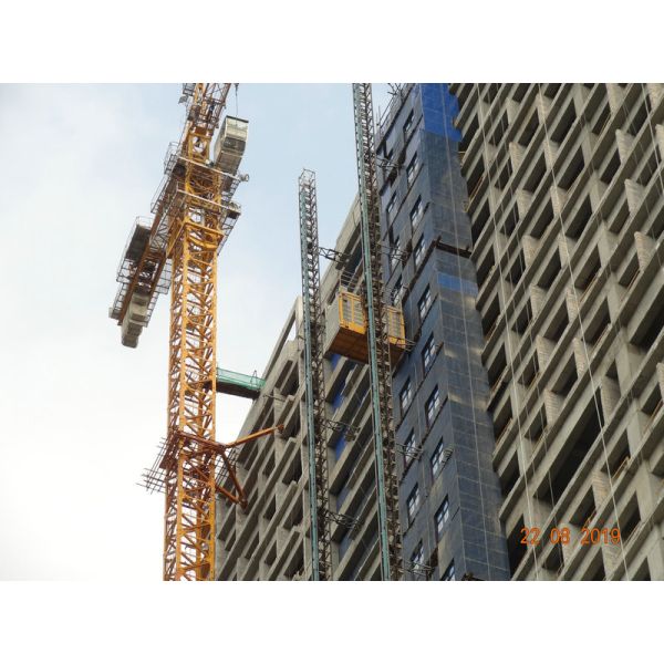 Buy Twin Cage 2000KG Construction Site Rack And Pinion Hoist at wholesale prices