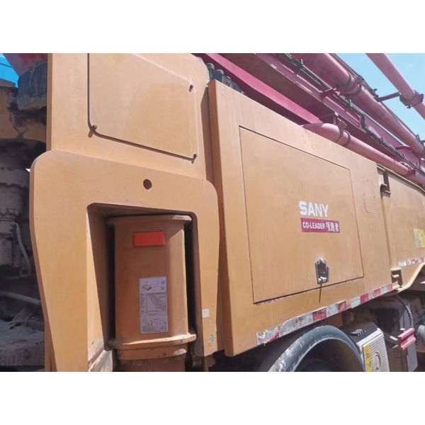 52m Concrete Pump Truck Mercedes Benz Truck Mounted Pump with Semi-Dry Shotcrete Type