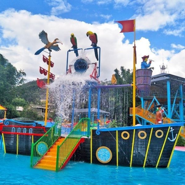 Buy Fiberglass Water Park Water Sprinkler Playground With Children Slides at wholesale prices