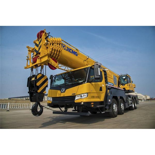 Buy 55 Ton Boom Truck Crane , XCT55L6 XCMG 6 - Section Boom Hydraulic Crane at wholesale prices