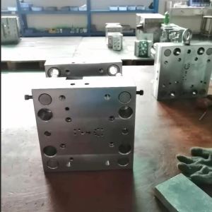 ODM Texture Surface Plastic Parts 718H Injection Molding Tooling