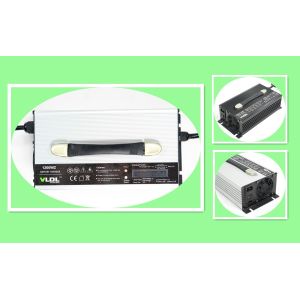 Aluminum 25A 36V Lithium Batery Charger Fast 42V 43.8V Charging For Club Cars
