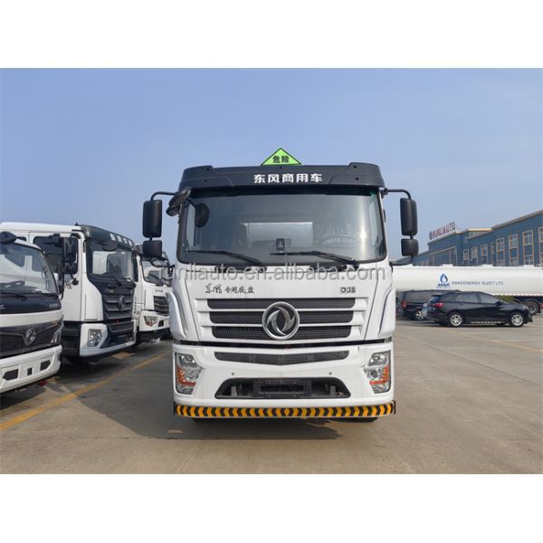 Dongfeng 4x2 LHD Fuel Tank Truck 6 Wheeler 10000liter Oil Tanker Truck For Ethiopia