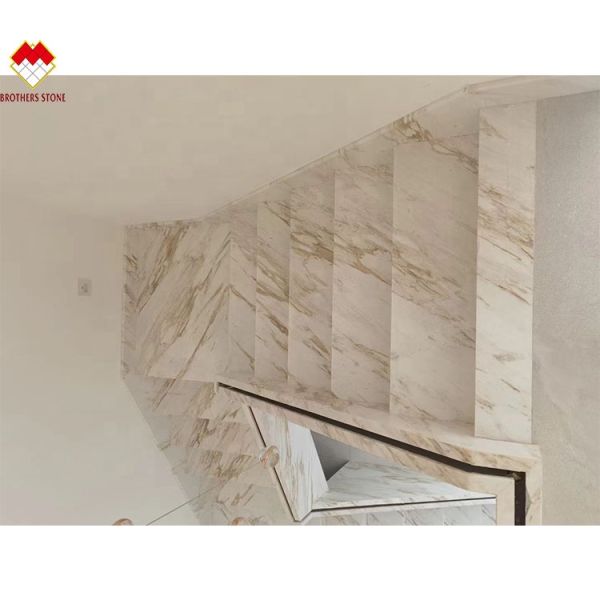 Customized Size Venus Gold Calacatta Marble Spiral Staircase Tread Indoor Modern LED Light and Anti-Slip Design