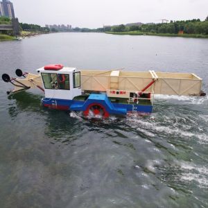 Quality Waterweed Harvesting Aquatic Weed Harvester Boat With 8m3 Silo Storage Capacity for sale
