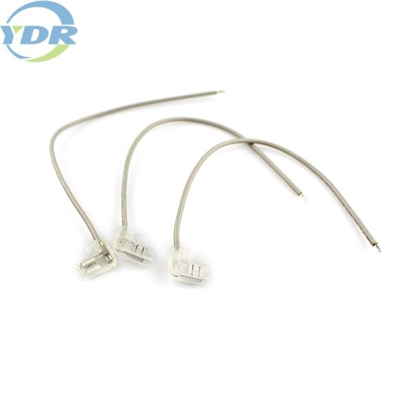 18AWG 6.3mm Terminals Housing Wire Harness W/Flag-Shaped Connector