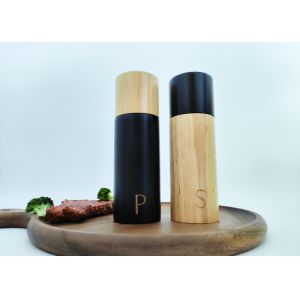 China New Style Wooded Pepper Grinder Pepper Mill Adjustable Coarseness Salt Mill Refillable on sale