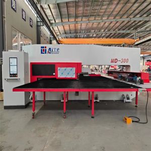 CNC Turret Punching Machine PLC CNC Sheet Metal Punching Machine