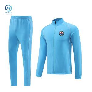 China Winter Practice Football Tracksuit with Quick Dry Polyester Fabric and Team Logos on sale