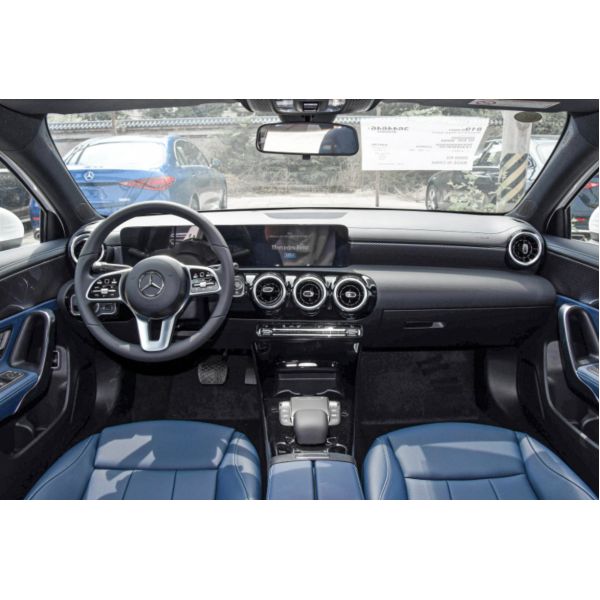 Mercedes-Benz A 200 L sport sedan donggan version 4 Door 5 seats 3 space car