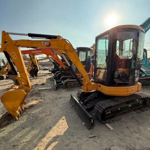Mini Caterpillar 303.5 Used CAT 3ton Excavators Track Diggers With Side Swing