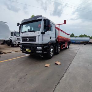 HOWO Best-Selling 8x4 Diesel Storage Truck 26CBM Stainless Steel Fuel Tank