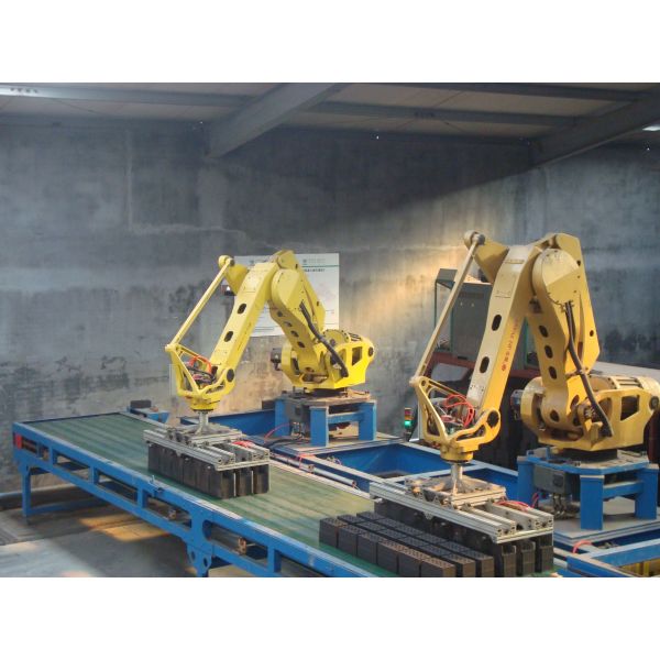 Buy Robot Setting System Automatic Brick Making Machine 0.8Mpa Pressure at wholesale prices