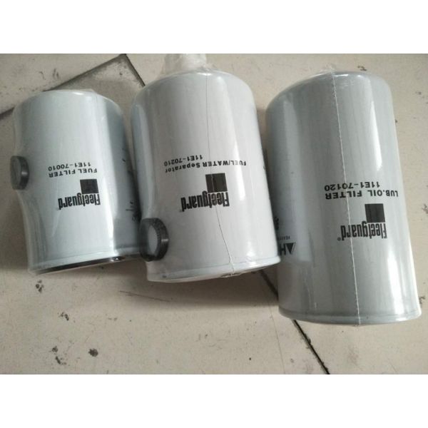 Hyundai Diesel Truck Fuel Filter For R215 225 220-7 Excavator