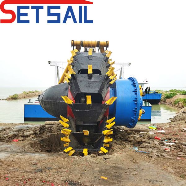 800m-5000m Discharge Distance Diesel Engine Power Hydraulic Control Wheel Bucket