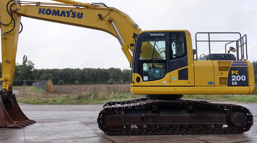Japan 20 tons second-hand hydraulic high efficiency and energy saving Komatsu excavator PC200LC-8 with 110kw attack rate