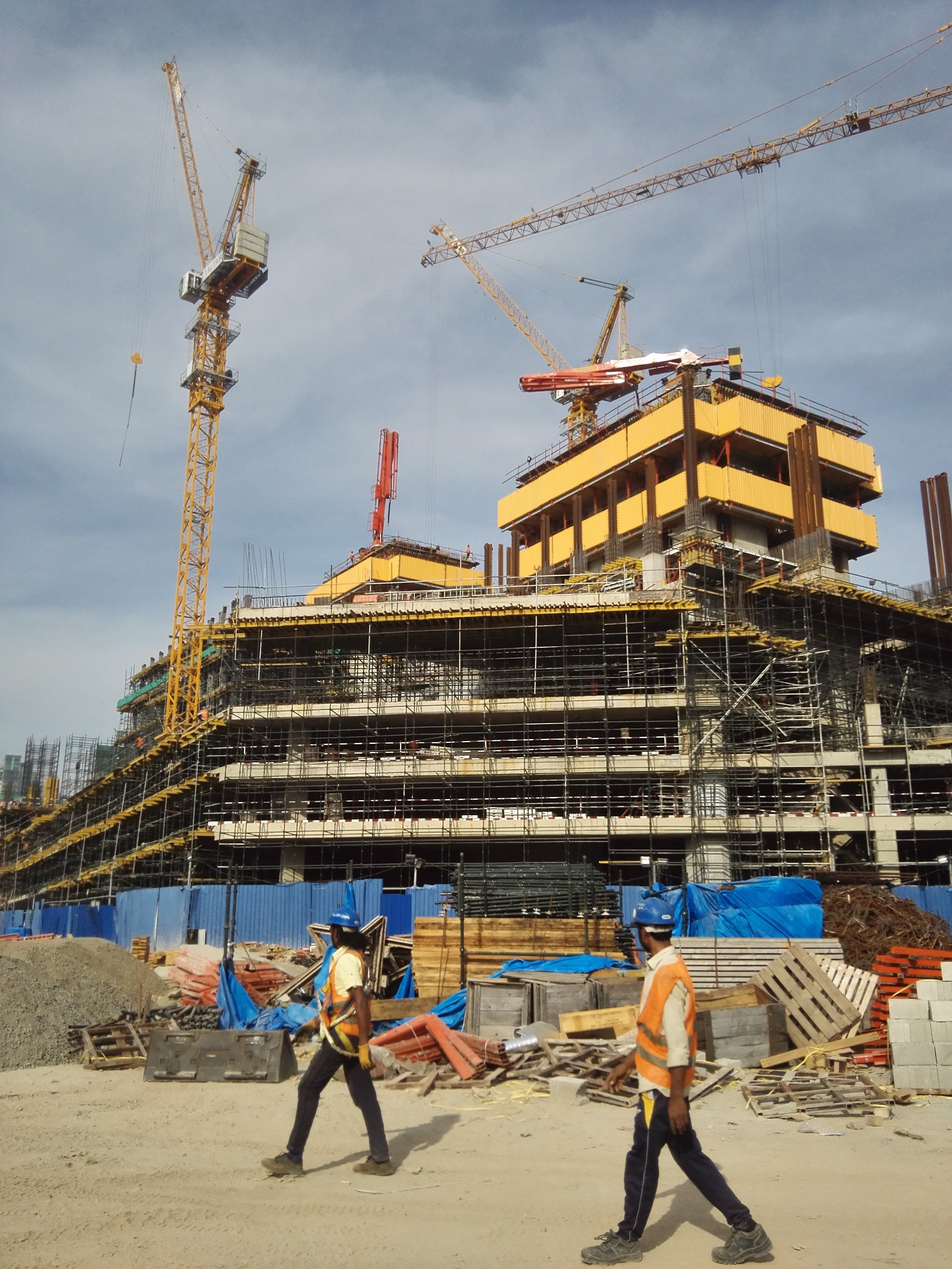 China High Efficiency Boom Pressure Concrete Machine Hydraulic System Pressure 32MPa on sale