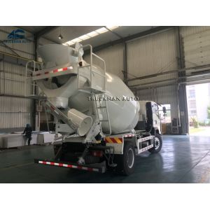 YN4102 Engine Light 6m3 HOWO Concrete Mixer Truck