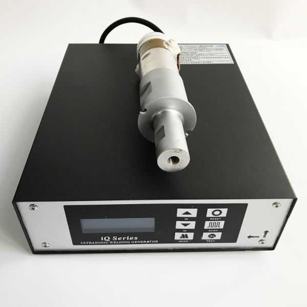 Buy DC Ultrasonic Welding Equipment , Portable Ultrasonic Welder 1800W/15khz at wholesale prices