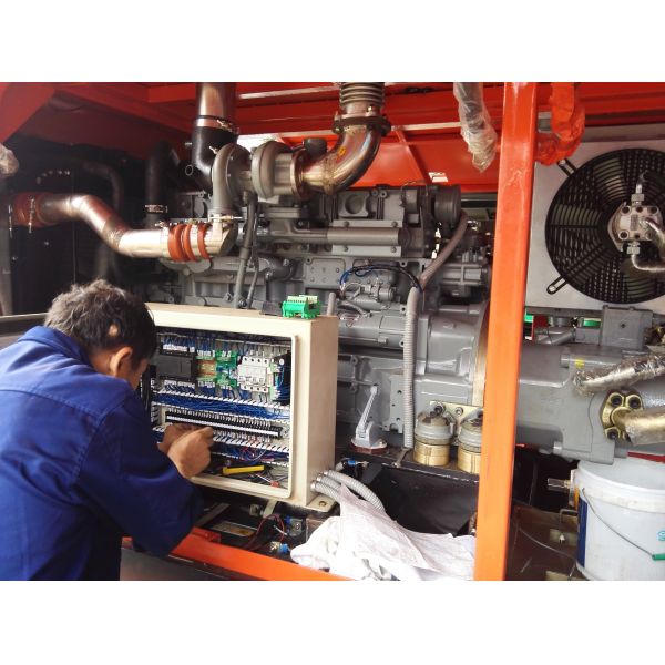 Buy Professional Diesel Concrete Pump 1400mm Feeding Height 500L Hopper Volume at wholesale prices