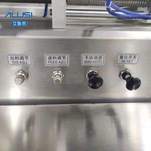 316L Liquid Filling Machine Semi Automatic Horizontal Pneumatic Quantity