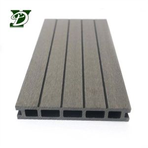 Modern and Fashion Recycled Material Outdoor WPC Decking