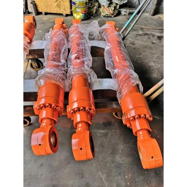 Buy Hitachi  zx110 boom arm bucket hydraulic cylinders  9185297   9185298 at wholesale prices