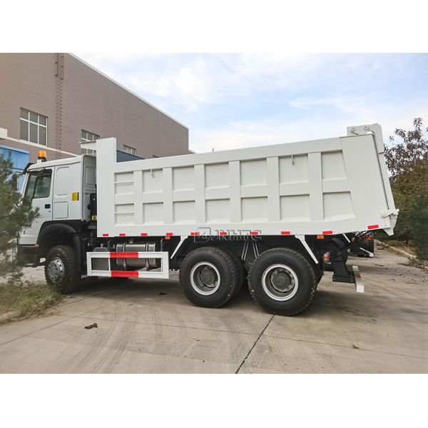 Heavy Duty Howo Tipper Truck 6X4 340HP Dumper 10 Wheels Left Hand Drive